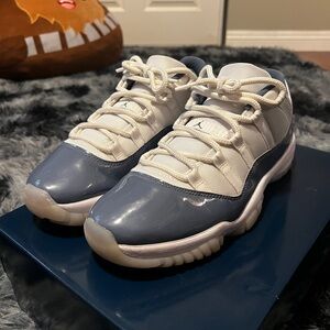 Jordan 11 Low diffused Blue